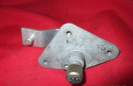 NOS Mopar Right Wiper Pivot All 1975 9 Chrysler Plymouth Dodge B Body