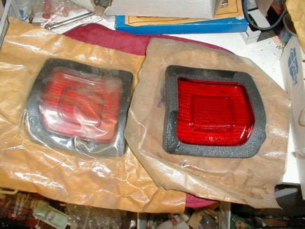 TAIL LIGHT LENS