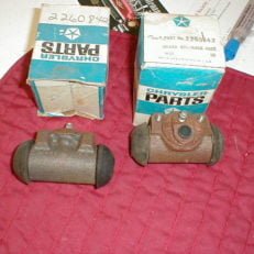 NOS Mopar Wheel Cylinders 1962-4 Rear W/ 10 & 11 Inch Brakes