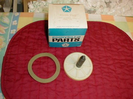 NOS Mopar Wiper Motor Gear & Gasket 1968 3 Speed Prestolite Motors