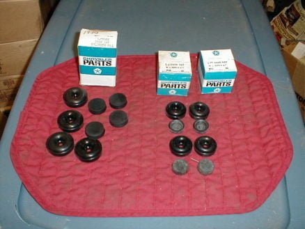 NOS Mopar Wheel Cylinder Kits Front 1970-1972 All 10 & 11 Inch Drums