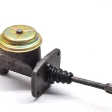 MASTER CYLINDER