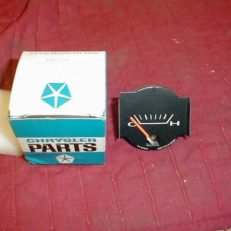 NOS Mopar Temp Gauge 1968-9 Plymouth Valiant Signet All Models