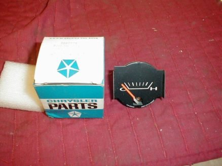 NOS Mopar Temp Gauge 1968-9 Plymouth Valiant Signet All Models