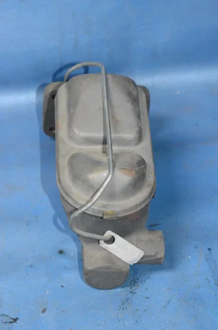 MASTER CYLINDER