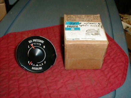 NOS Mopar Fuel & Oil Gauge 1971-2 Dodge Plymouth B Body Rallye Dash