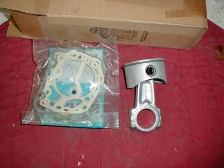 NOS Mopar A/C Compressor Piston & Rod 1968-76 With RV-2 Compressor - Image 2