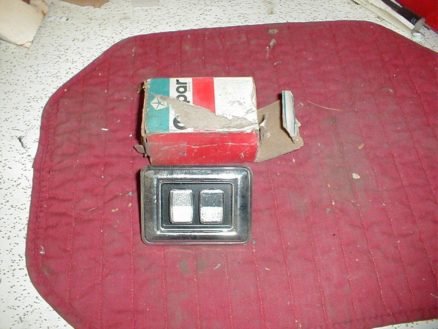 NOS Mopar Power Window Switch 1969-73 Chrysler Left Front 2 Gang