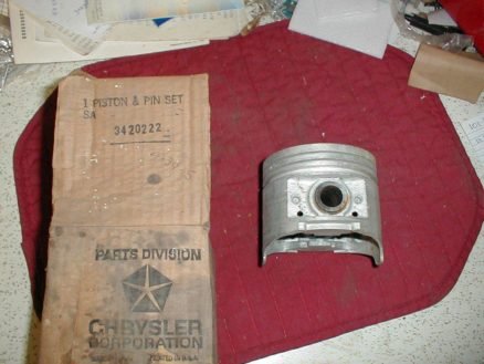 NOS Mopar Piston 1968 Thru 1971 318 Cubic Inch Engines