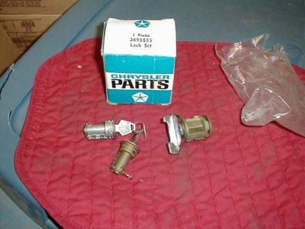 NOS Mopar Ignition & Door Locks 1973 Thru 1975 Models