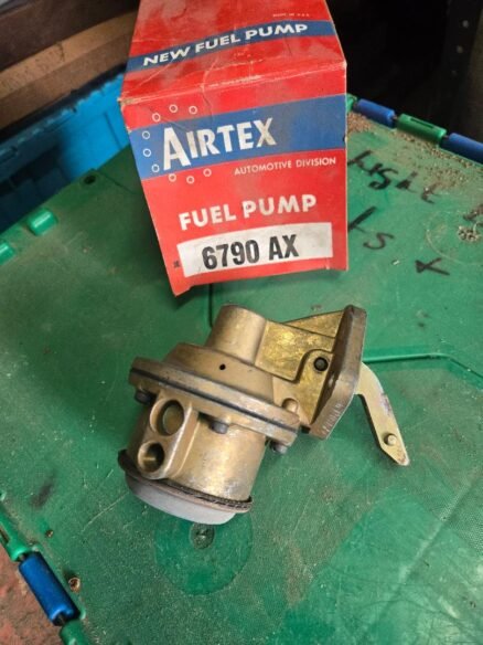NOS Fuel Pump 1964-6 Chevrolet Pontiac GMC 4 & 6 Cylinder