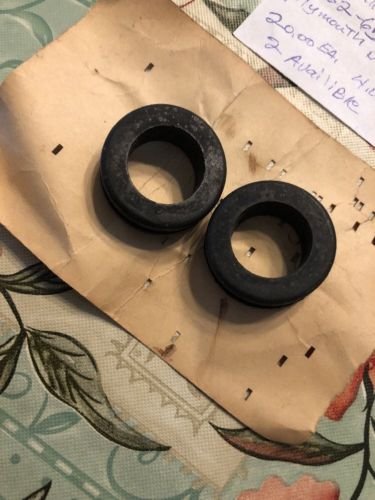 GEARSIFT TORQUE GROMMET