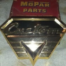 QUARTER MEDALLION