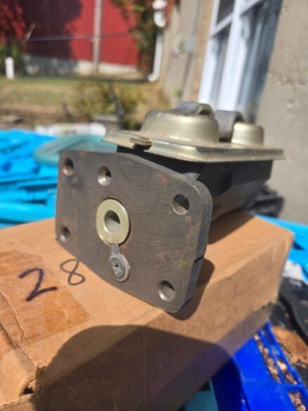 NOS Mopar Master Cylinder 1966-9 A B & C Body With Power & Manual Drum Brakes - Image 2