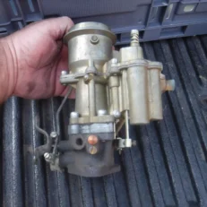 CARBURETOR