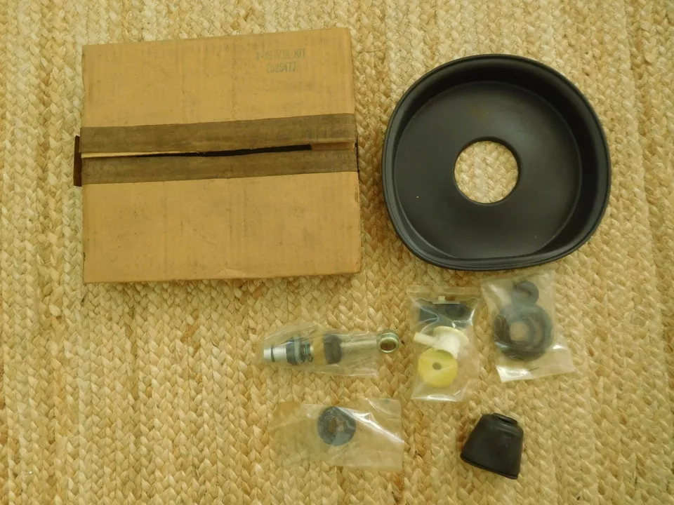 BRAKE BOOSTER REPAIR KIT