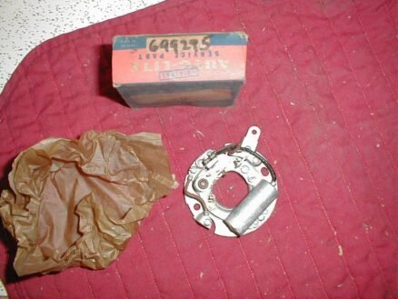 BREAKER PLATE
