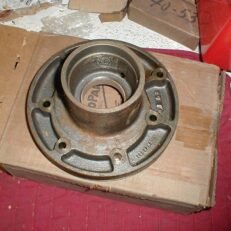 OIL PUMP HOUSING