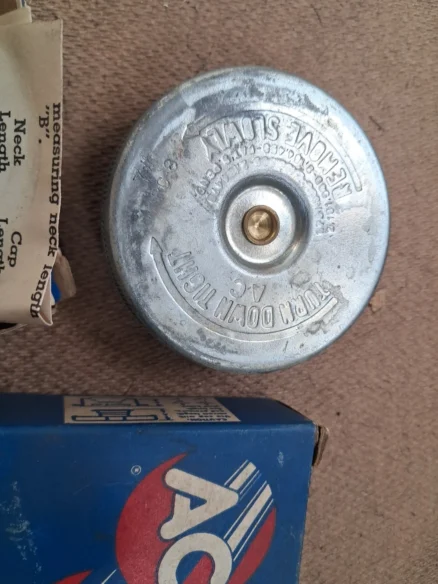 RADIATOR CAP