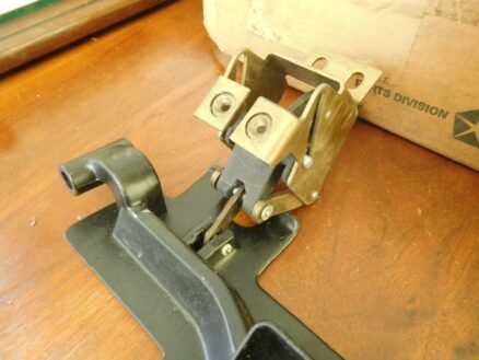NOS Mopar Left Convertible Top Latch 1969-70 Plymouth Dodge Chrysler C Body Models - Image 2