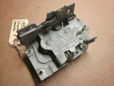 DOOR LATCH