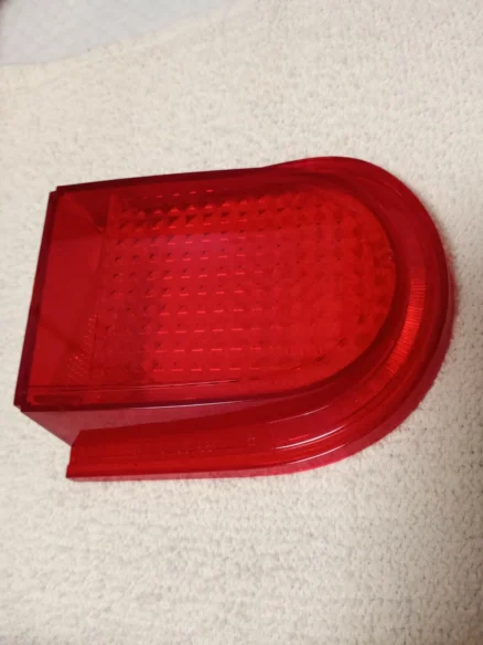 TAIL LENS