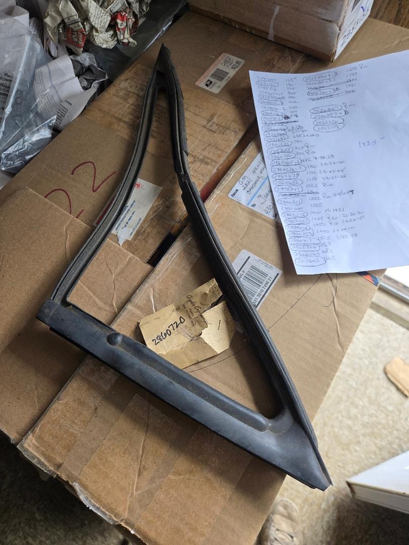 VENT WING WEATHERSTRIP