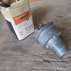 IGNITION SWITCH