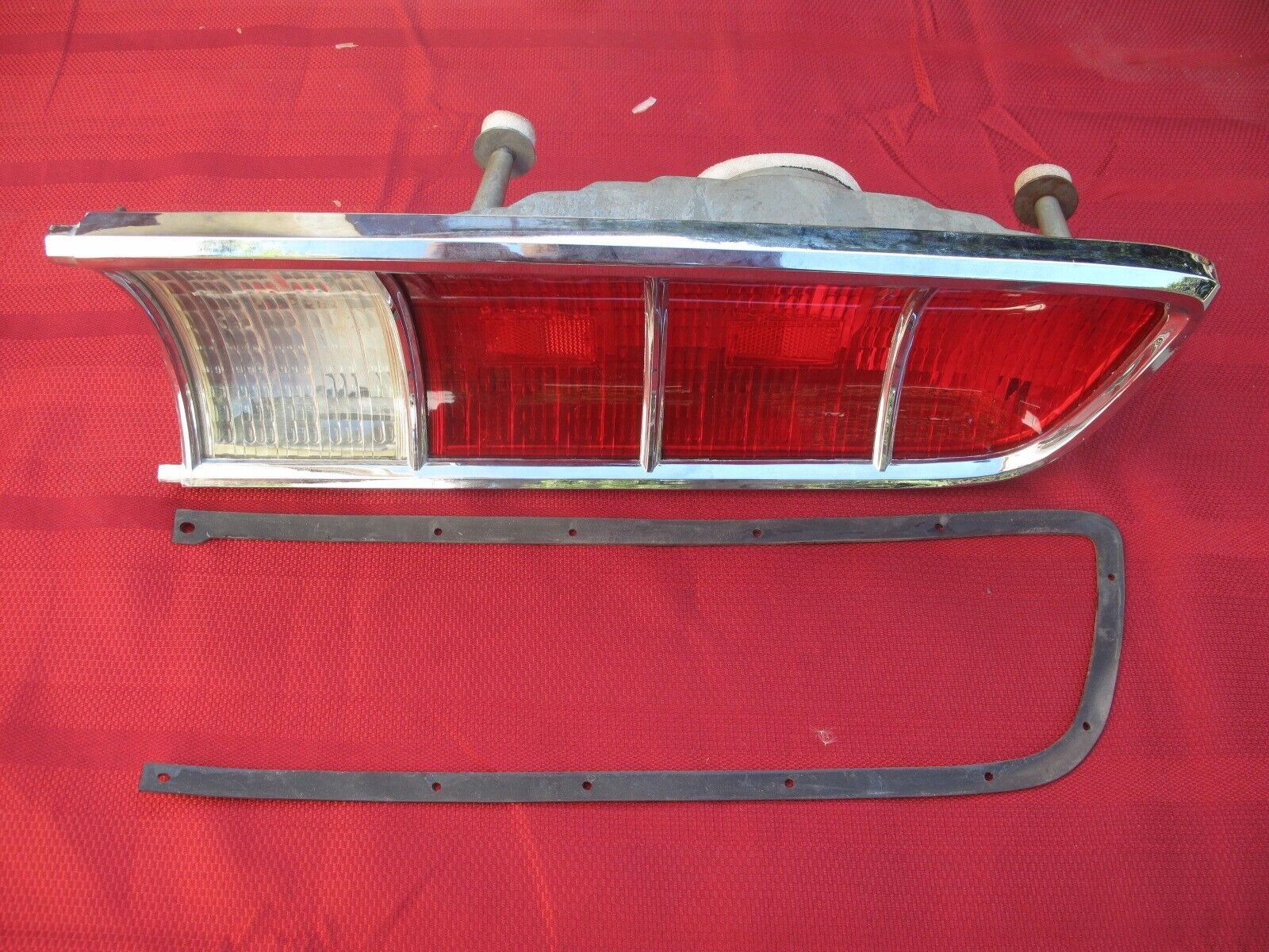 TAIL LAMP