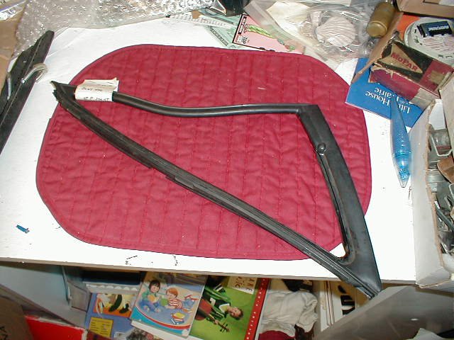 VENT WING WEATHERSTRIP