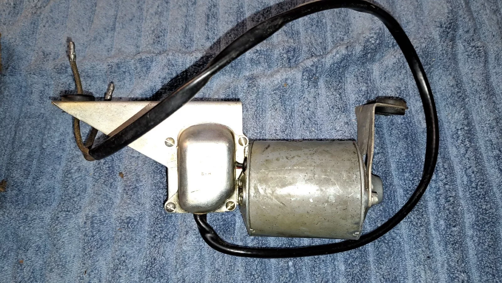 WIPER MOTOR