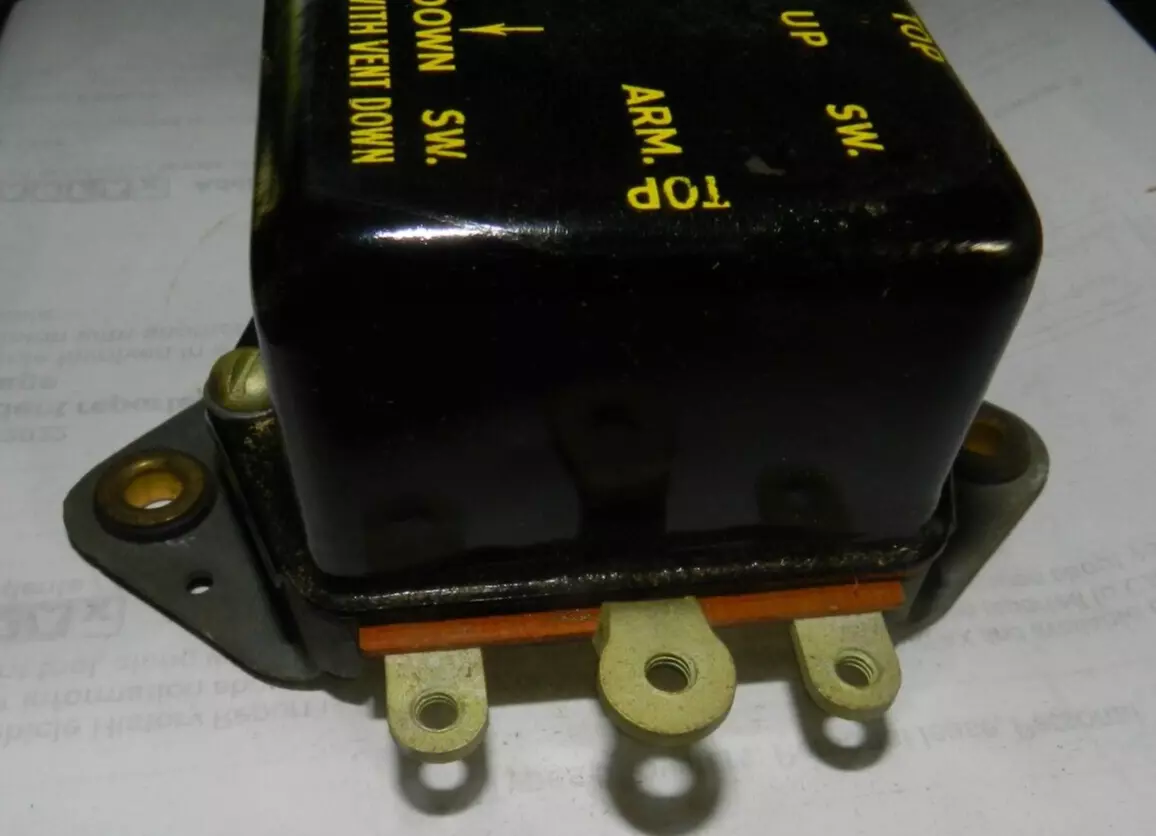 NOS Mopar Power Window Relay 1951-2 Chrysler & Imperial Models - Image 2