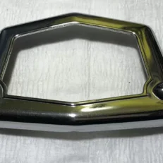 HOOD MEDALLION BEZEL