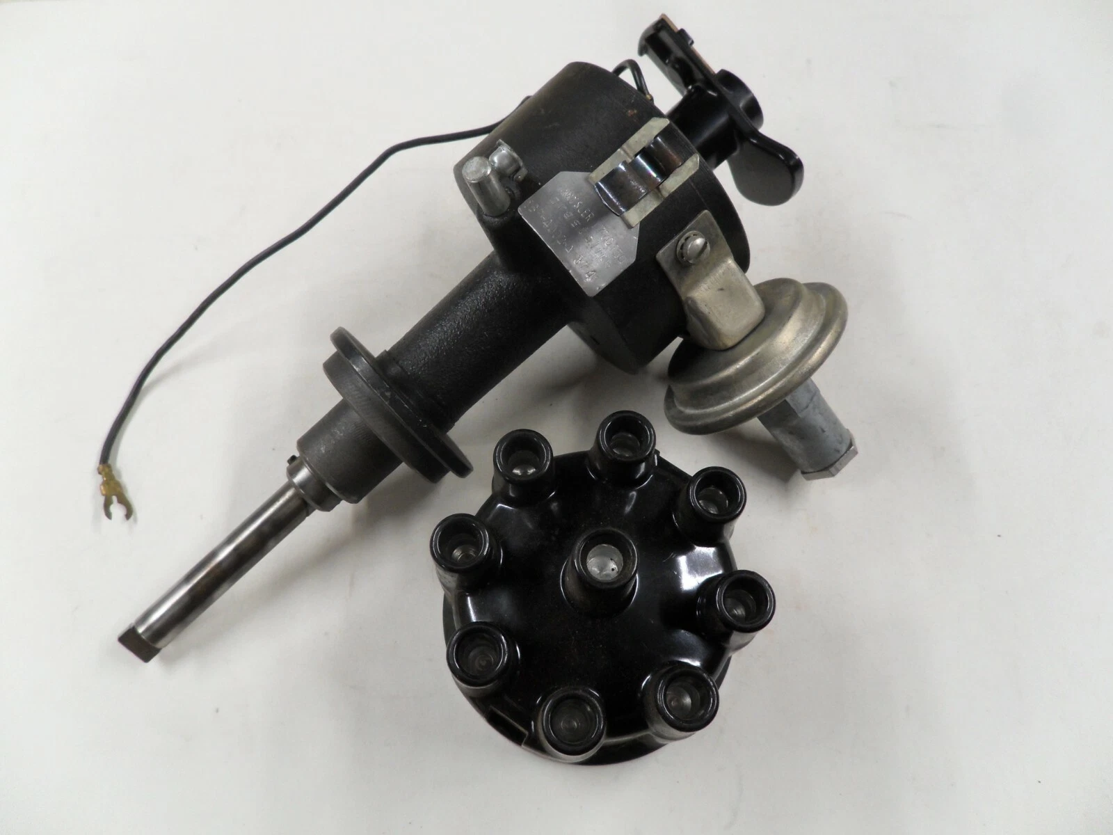 DISTRIBUTOR