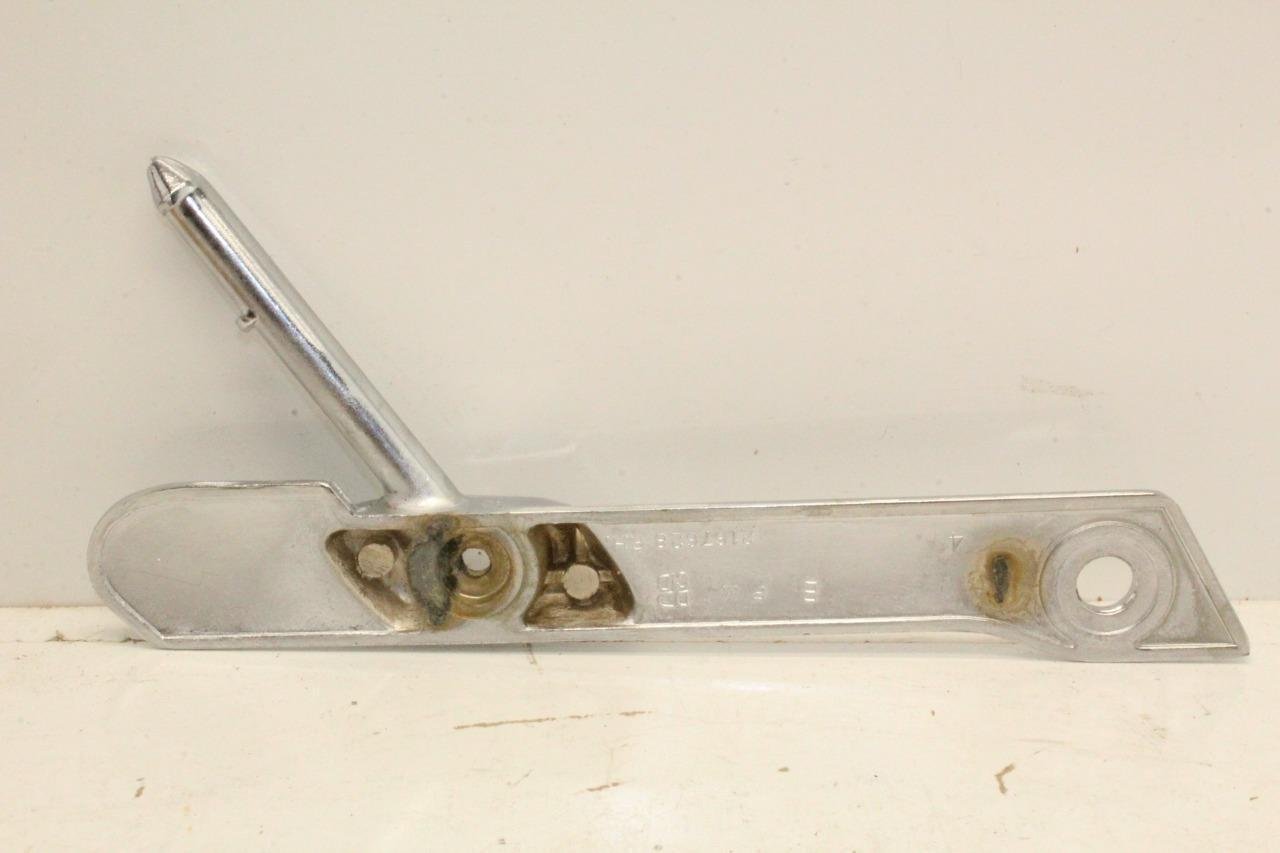 VENT WING BRACKET