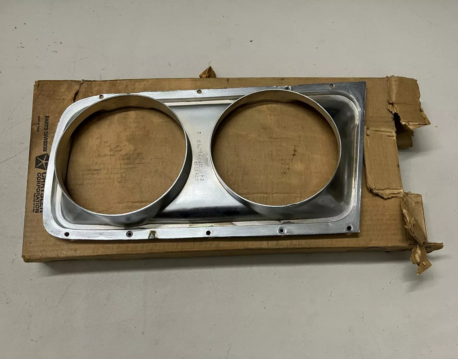 NOS Mopar Right Headlight Bezel 1965 Chrysler 300 & New Yorker Models - Image 2