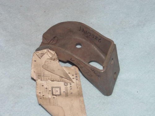 NOS Mopar Left Motor Mount Bracket 1967 Thru 1972 Plymouth Dodge A Body 6 Cylinder
