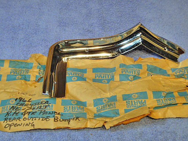 NOS Mopar Right Quarter Bumper Surround Moulding 1966 Chrysler Newport & New Yorker Models