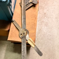 WINDOW REGULATOR
