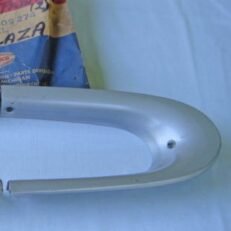 TAIL BEZEL