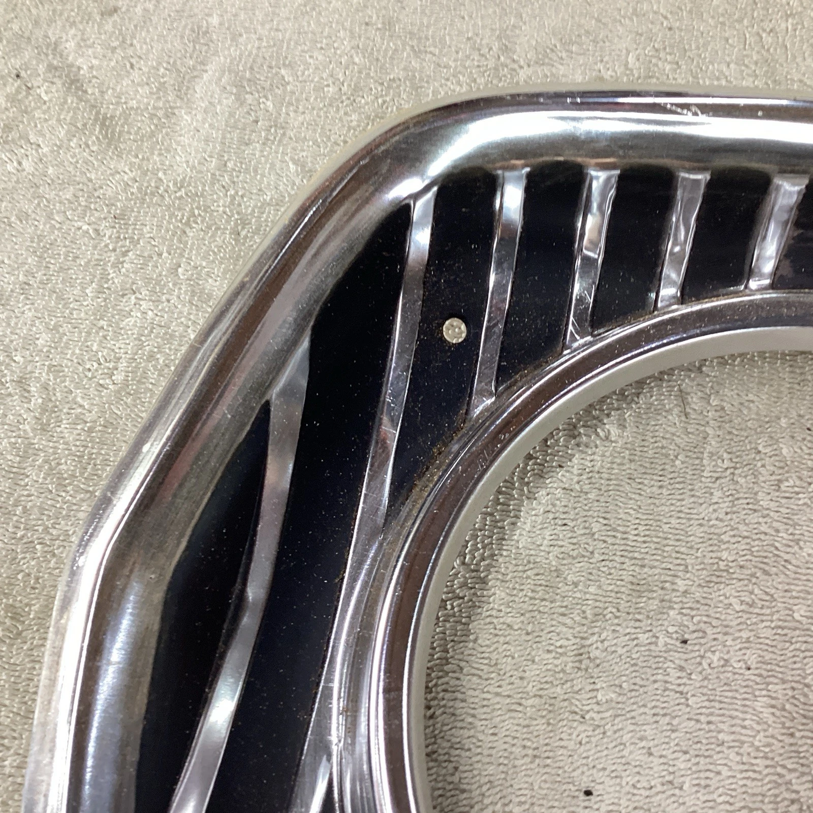 HEADLIGHT BEZEL