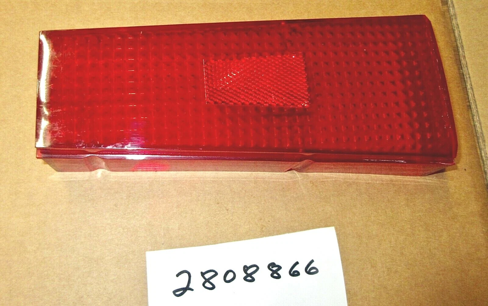 TAIL LENS
