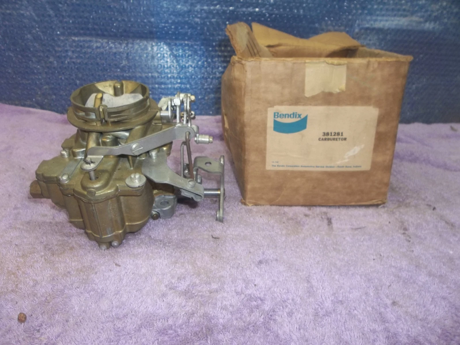 CARBURETOR