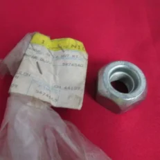 LUG NUT