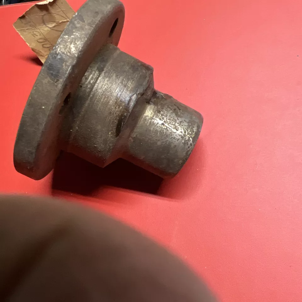 TRANSMISSION FLANGE