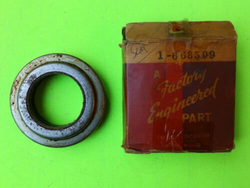DRIVESHAFT BEARING SEAL