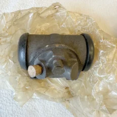 WHEEL CYLINDER