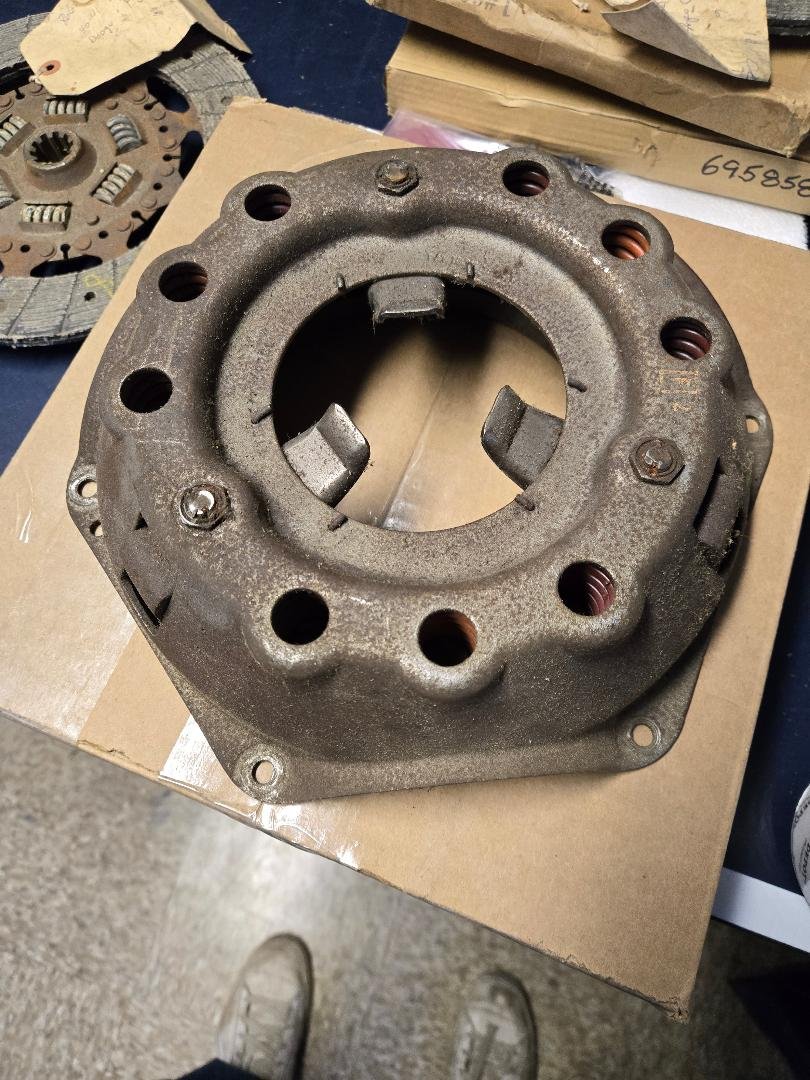 PRESSURE PLATE