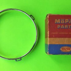 HEADLIGHT RETAINER