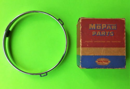 HEADLIGHT RETAINER